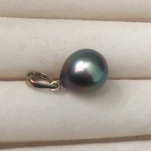 VTG 10mm Black Akoya  Pearl Pendant